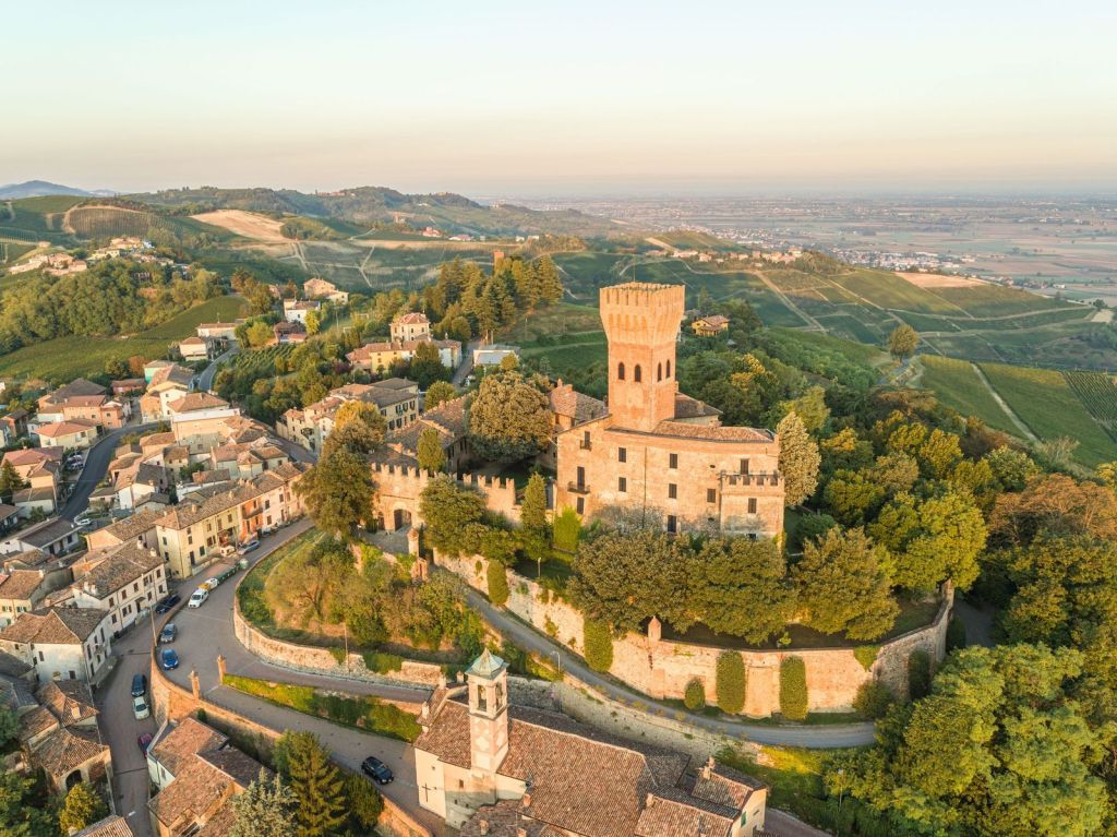 La famiglia Moratti in Oltrepo’ Pavese ha scelto la raccolta anticipata e scalare del pinot nero per le basi spumante